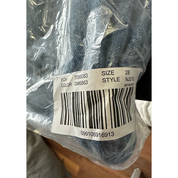 New Madewell The Dad Jean in Brockport Wash: RIPPED EDITION sz 28 - Picture 3 of 5